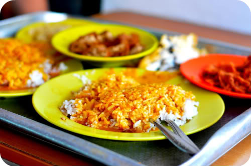 Beo Crescent Curry Rice